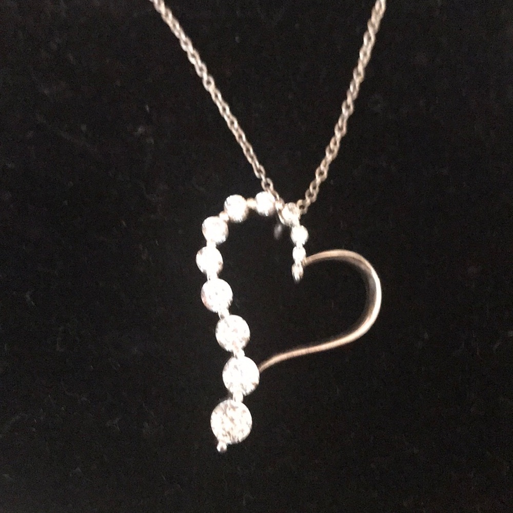 Stirling silver heart - Picture 2 of 4